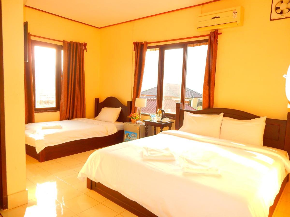 วังเวียง คาเมลเลีย โฮเต็ล Hotel ภายนอก รูปภาพ