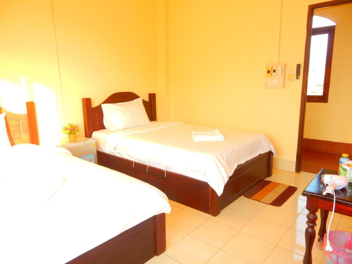 วังเวียง คาเมลเลีย โฮเต็ล Hotel ภายนอก รูปภาพ