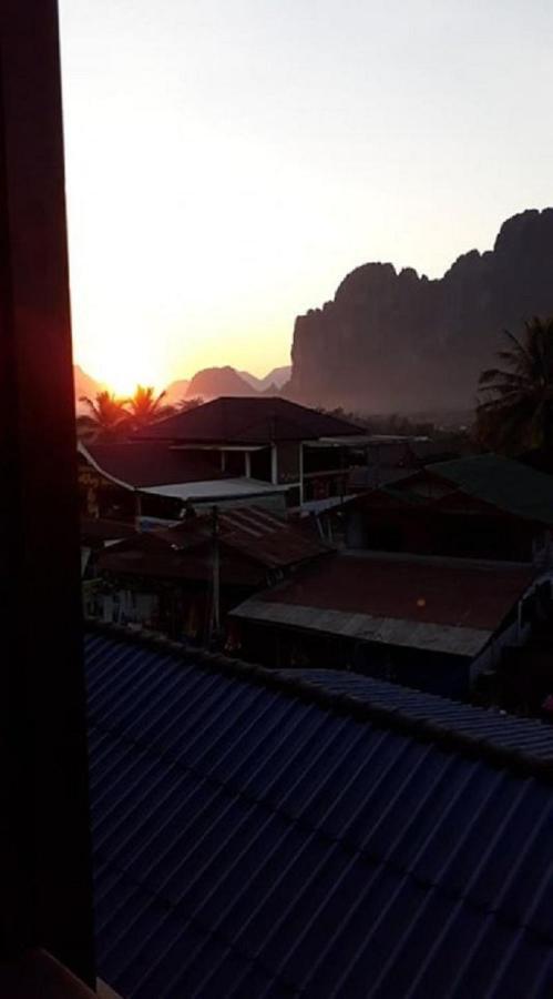 วังเวียง คาเมลเลีย โฮเต็ล Hotel ภายนอก รูปภาพ