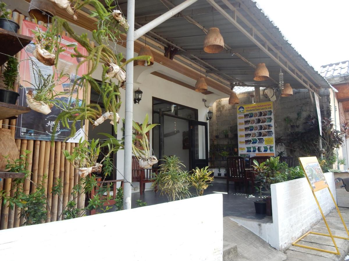 วังเวียง คาเมลเลีย โฮเต็ล Hotel ภายนอก รูปภาพ